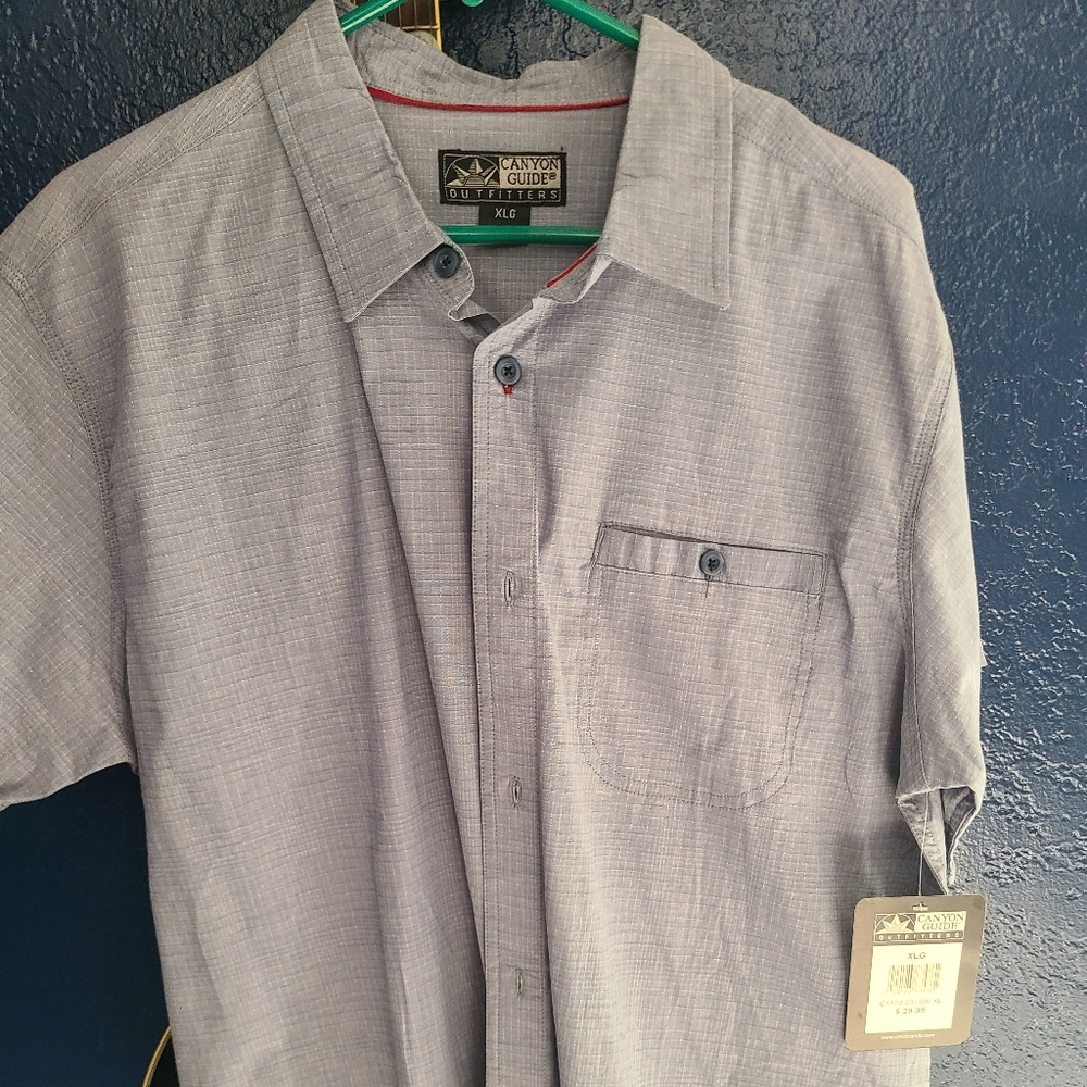 Short sleeve button-up NWT blue/gray size XL